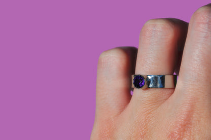 Amethyst Tube Set Ring